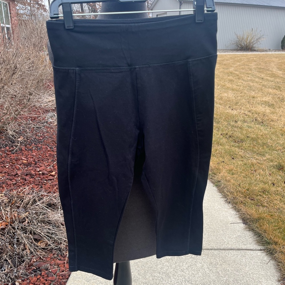 Ladies large black Marika leggings cropped